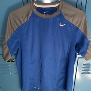 Nike dry fit short sleeve men’s shirt